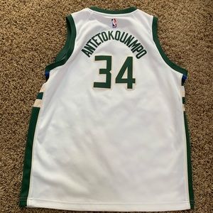 Got this as a gift and never wore it